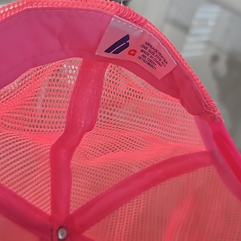 Hot pink hat OSFA - Picture 5 of 6